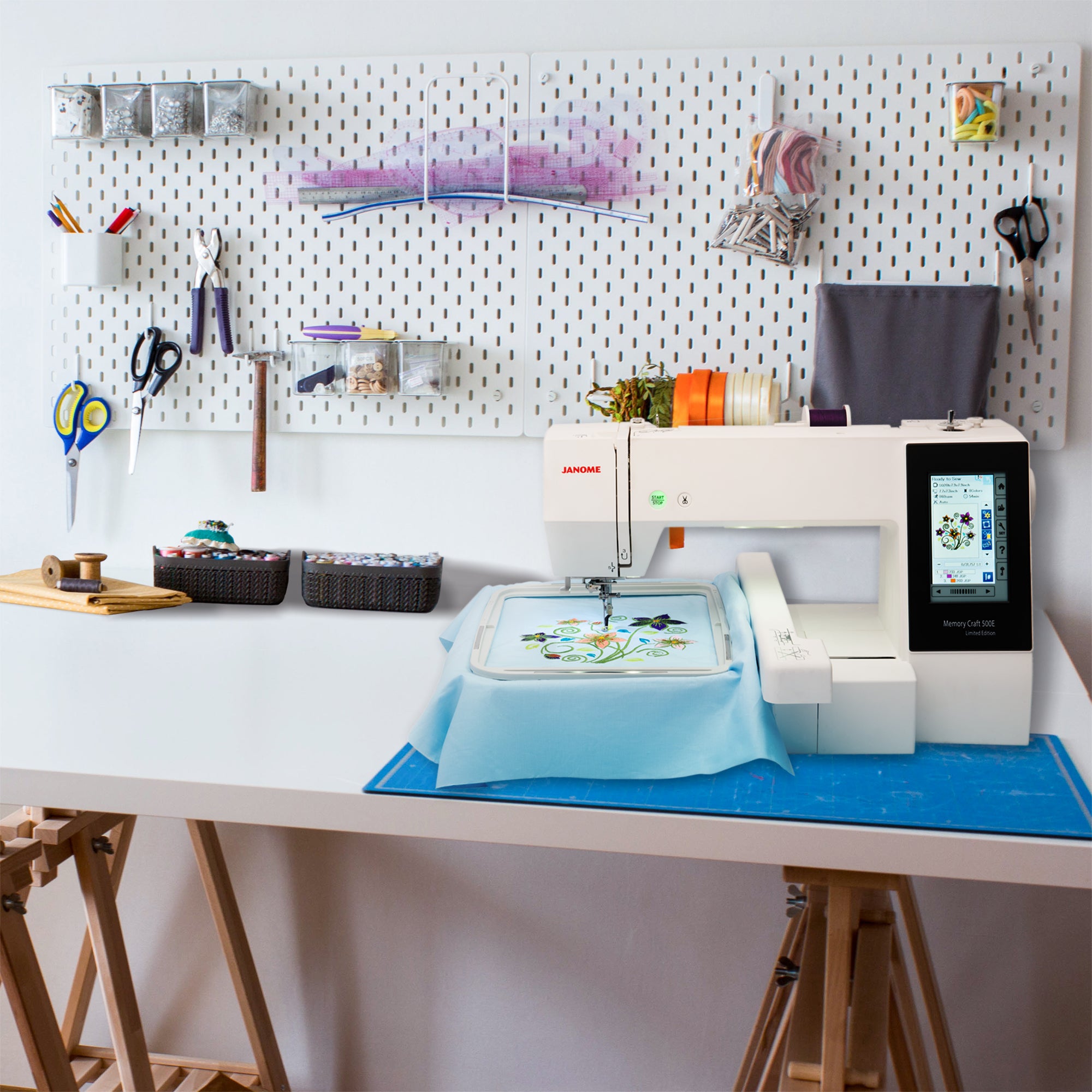 Janome Memory Craft 500E | Missouri Sewing Machine Company