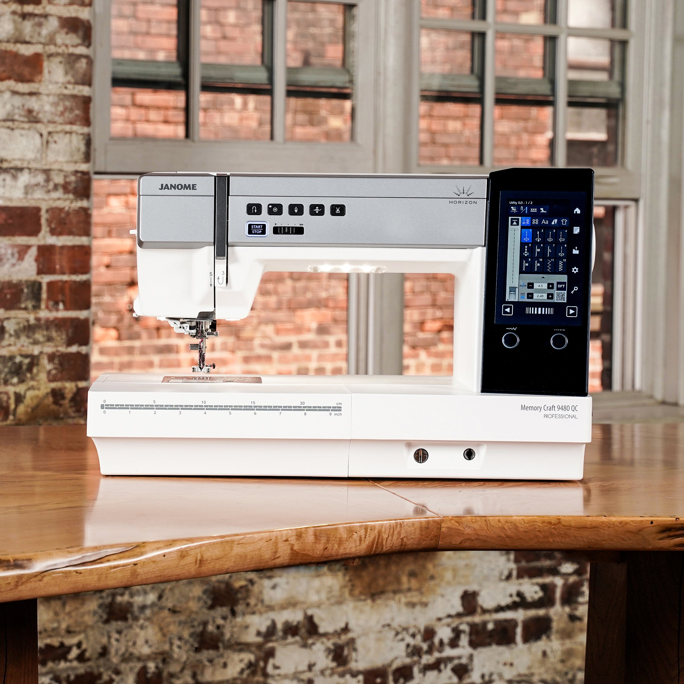 Janome Horizon Memory Craft 9480QCP | Missouri Sewing Machine Company